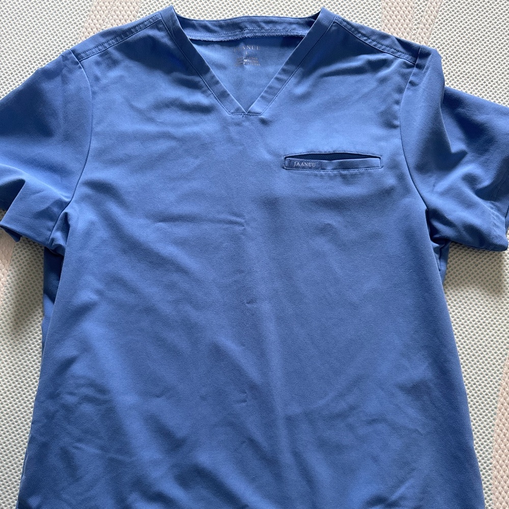 Men's jaanuu scrub set